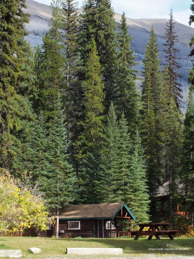 Kootenay Park Lodge Vermillion Crossing Экстерьер фото